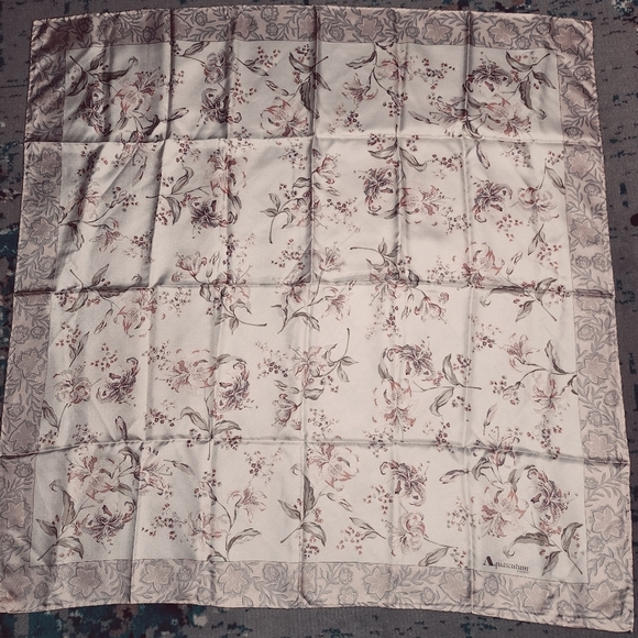 Aquantucum of London Silk Scarf - Picture 8 of 10